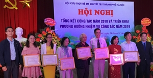 Hội CTTEKT TP Hà Nội biểu dương, khen thưởng “ người tốt việc tốt” năm 2018