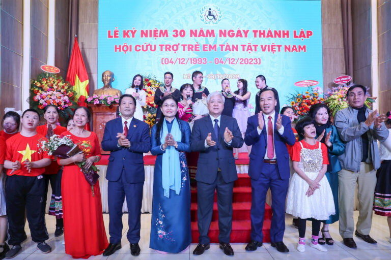 Kỉ niệm 30 năm ngày thành lập Hội Cứu trợ trẻ em tàn tật Việt Nam (4/12/1993 – 4/12/2023)