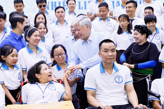 Chủ tịch Đỗ Văn Chiến: Hỗ trợ, giúp đỡ, đồng hành để người khuyết tật được bồi đắp thêm nghị lực, vươn lên trong cuộc sống