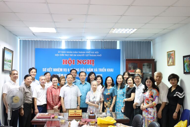 Hội nghị Sơ kết nhiệm vụ công tác 6 tháng đầu năm và triển khai nhiệm vụ công tác 6 tháng cuối năm 2025 của Hội Cứu trợ trẻ em khuyết tật thành phố Hà Nội