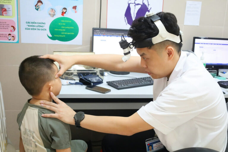 Mang lại nụ cười, sự tự tin cho trẻ em không may bị khiếm khuyết ở vùng sâu, vùng xa