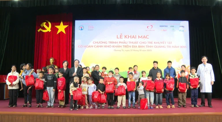 Khai mạc chương trình phẫu thuật cho trẻ khuyết tật có hoàn cảnh khó khăn tại tỉnh Quảng Trị.