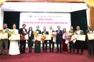 Gen H Z7369361626203 74b751ba89242e17ebb2acf8f549cb3b