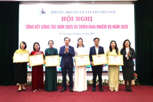 Gen H Z7369361639179 585074894867b91ca256bef67f26774c