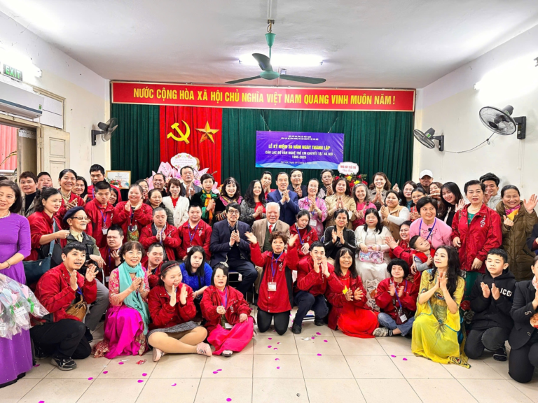 Hãy thể hiện lòng nhân ái bằng những việc làm thiết thực