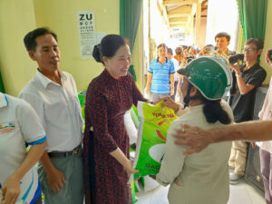 Z7498879534479 49708f3134bd37d9694a80d87d436b99