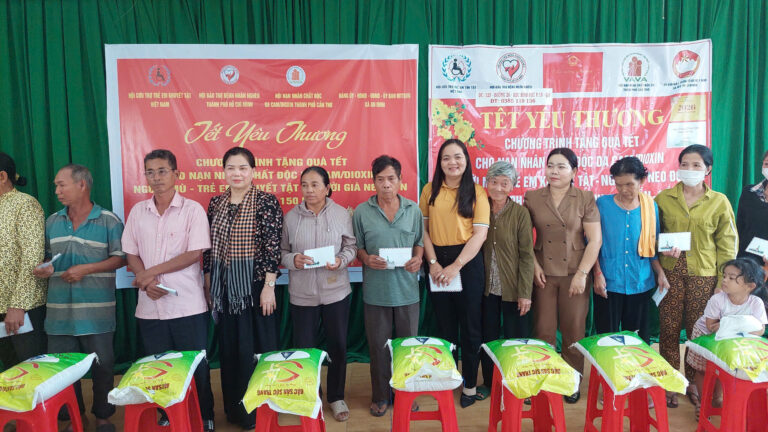 Tết đong đầy, xuân sum vầy cùng các đối tượng yếu thế tại xã An Ninh, tỉnh Cần Thơ