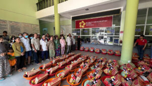 Z7565700631615 37d1c183ccf457d8fa521bb5be10f818