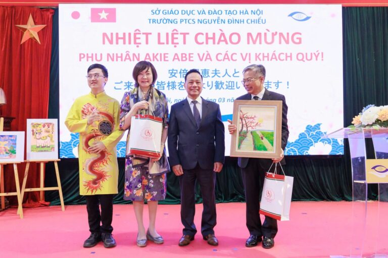 Trường PTCS Nguyễn Đình Chiểu Hà Nội vinh dự đón tiếp bà Akie Abe phu nhân cố Thủ tướng Nhật Bản Shinzo Abe