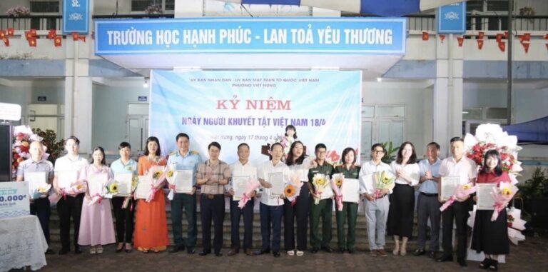 Trẻ khuyết tật luôn nhận được sự sẻ chia và quan tâm