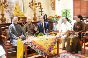 Gen H Z7686148671240 77e2e842b76a7a9733cd6bbf0fb06447